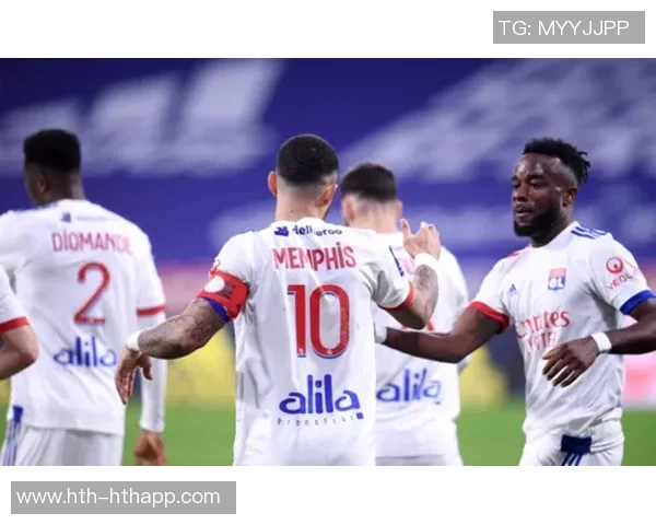 巴黎防线崩溃杜埃失误助攻莫雷拉轻松破门斯特拉斯堡逆转成功 巴黎防线崩溃杜埃失误助攻莫雷拉轻松破门斯特拉斯堡逆转成功