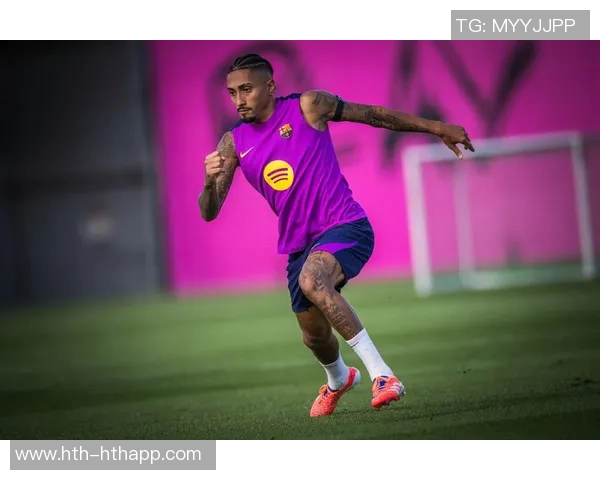 拉菲尼亚腿筋受伤复出再推迟无缘国家德比将缺阵一个月